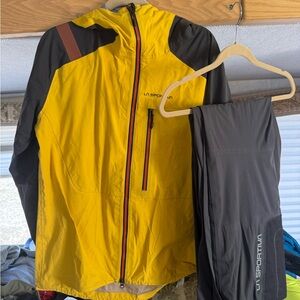 La Sportiva Gray and yellow mountaineering Jacket L and pants M